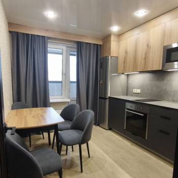 Сдается 2-х комнатная квартира, 64 м²