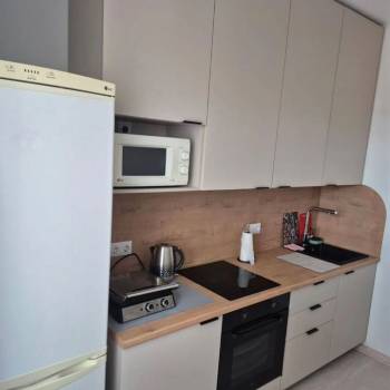 Сдается 1-комнатная квартира, 42 м²