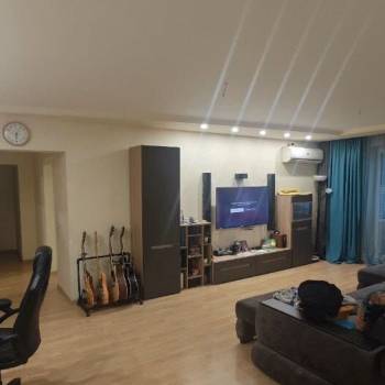 Продается Многокомнатная квартира, 100,3 м²