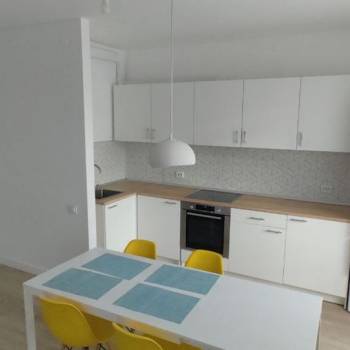 Продается Многокомнатная квартира, 96,6 м²