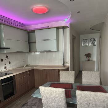Сдается 2-х комнатная квартира, 70 м²