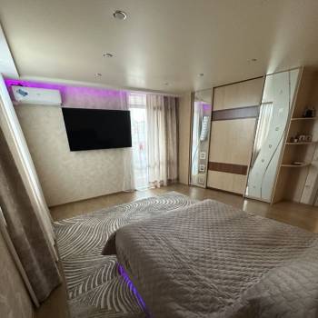 Сдается 2-х комнатная квартира, 70 м²
