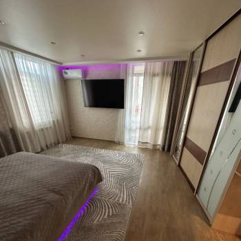 Сдается 2-х комнатная квартира, 70 м²