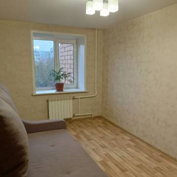 Продается Многокомнатная квартира, 75,9 м²
