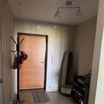Продается 1-комнатная квартира, 42 м²