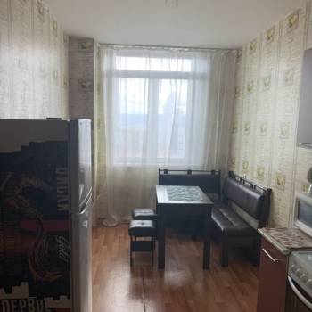 Сдается 1-комнатная квартира, 51 м²