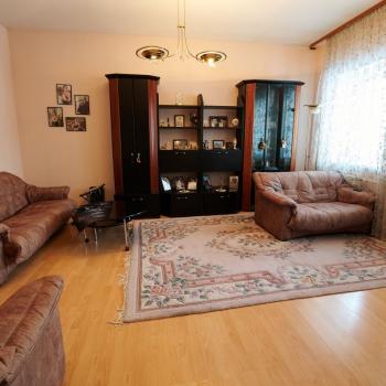 Продается Дом, 304 м²