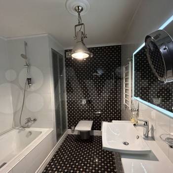 Сдается 2-х комнатная квартира, 70 м²