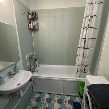 Сдается 1-комнатная квартира, 41 м²