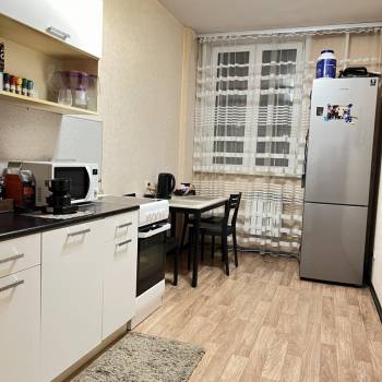 Сдается 1-комнатная квартира, 41 м²