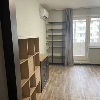 Продается 1-комнатная квартира, 40,4 м²