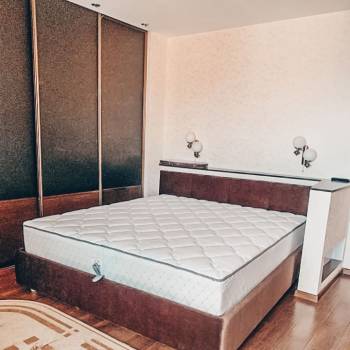 Сдается Многокомнатная квартира, 100 м²