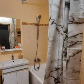 Продается 1-комнатная квартира, 38 м²