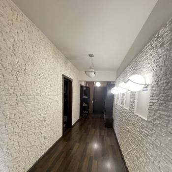 Продается 3-х комнатная квартира, 102 м²