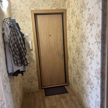 Продается 1-комнатная квартира, 37 м²