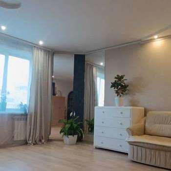 Продается Многокомнатная квартира, 82 м²