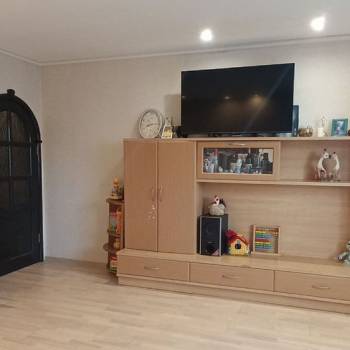 Продается Многокомнатная квартира, 82 м²