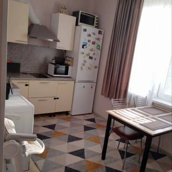 Продается 1-комнатная квартира, 37,2 м²