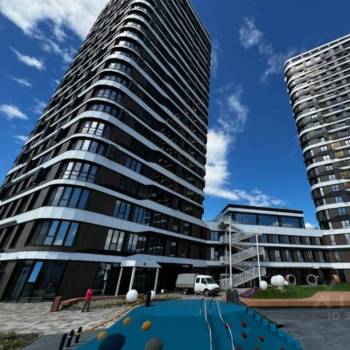Продается 1-комнатная квартира, 43 м²