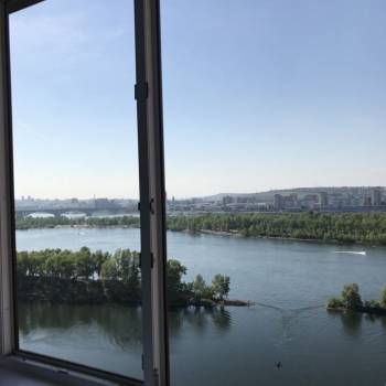 Сдается 2-х комнатная квартира, 68,6 м²