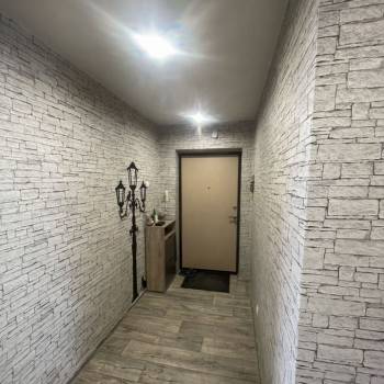 Продается 1-комнатная квартира, 43 м²