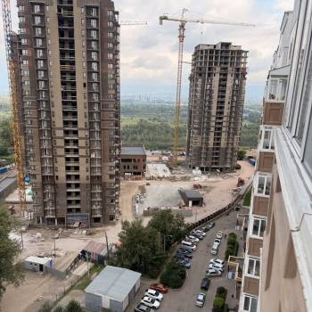 Продается 1-комнатная квартира, 40,6 м²