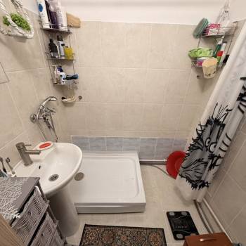 Продается 1-комнатная квартира, 40,6 м²