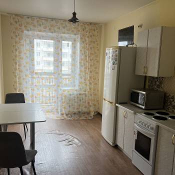 Сдается 1-комнатная квартира, 36 м²