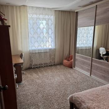 Продается Многокомнатная квартира, 138 м²