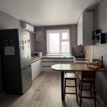 Продается 1-комнатная квартира, 40,8 м²