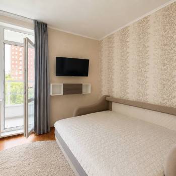 Продается 1-комнатная квартира, 32 м²