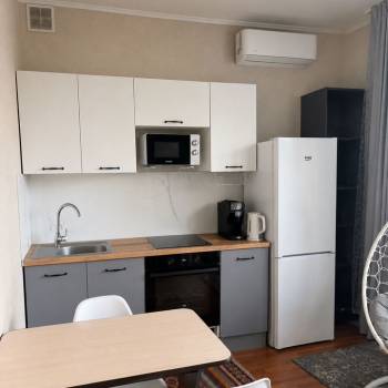 Продается 1-комнатная квартира, 32 м²