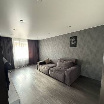 Сдается 1-комнатная квартира, 42 м²