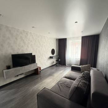 Сдается 1-комнатная квартира, 42 м²