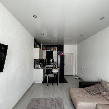 Продается 1-комнатная квартира, 43,3 м²