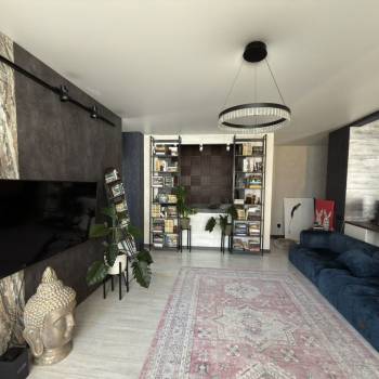 Сдается Многокомнатная квартира, 105 м²
