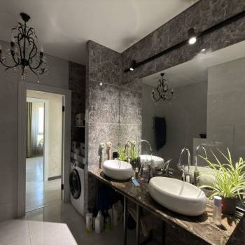 Сдается Многокомнатная квартира, 105 м²