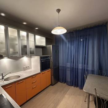 Сдается Многокомнатная квартира, 68 м²