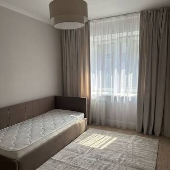 Сдается Многокомнатная квартира, 84 м²