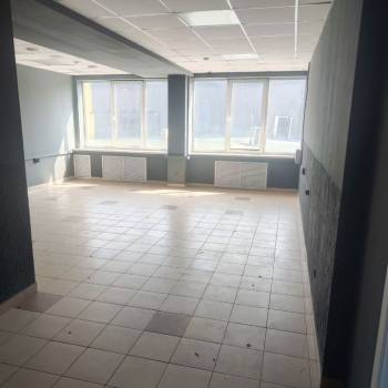 Сдается Нежилое помещение, 108 м²