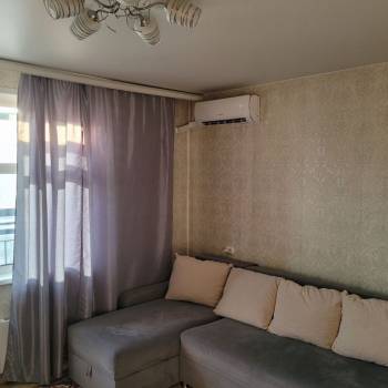 Продается 1-комнатная квартира, 53,8 м²