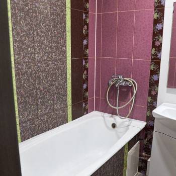 Сдается Многокомнатная квартира, 98 м²