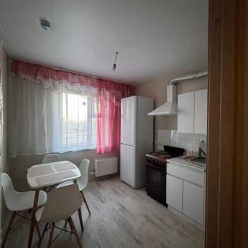 Сдается 1-комнатная квартира, 48 м²