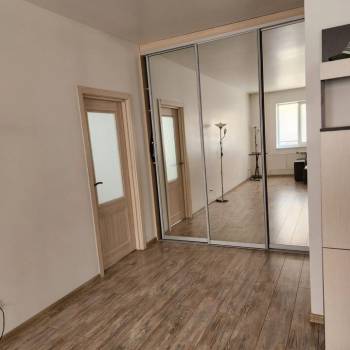 Сдается 2-х комнатная квартира, 75 м²