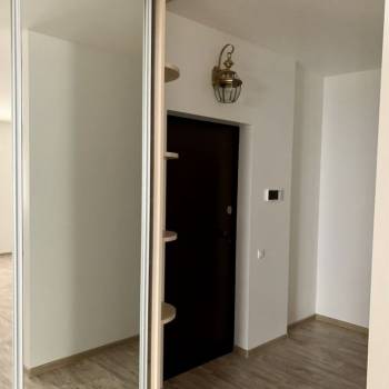 Сдается 2-х комнатная квартира, 75 м²