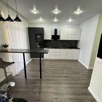 Сдается 1-комнатная квартира, 42,2 м²