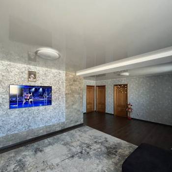 Продается Многокомнатная квартира, 100 м²