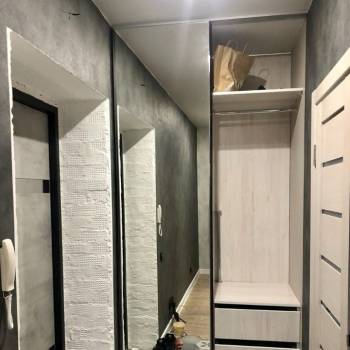 Продается 1-комнатная квартира, 42 м²