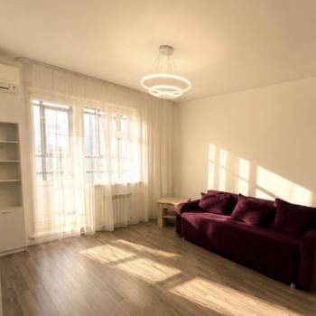 Сдается 1-комнатная квартира, 43 м²