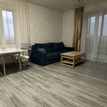 Сдается 1-комнатная квартира, 52 м²